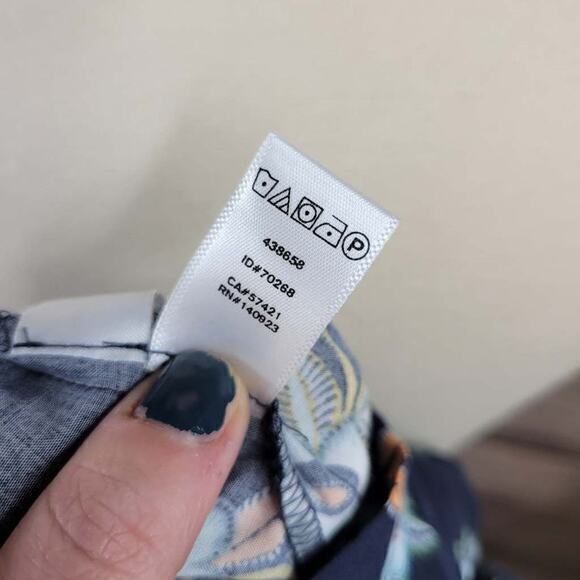 LOFT Short Romper Womens Size XS Navy‎ Blue Floral Ruffle Sleeveless Scoop Neck - Picture 7 of 8